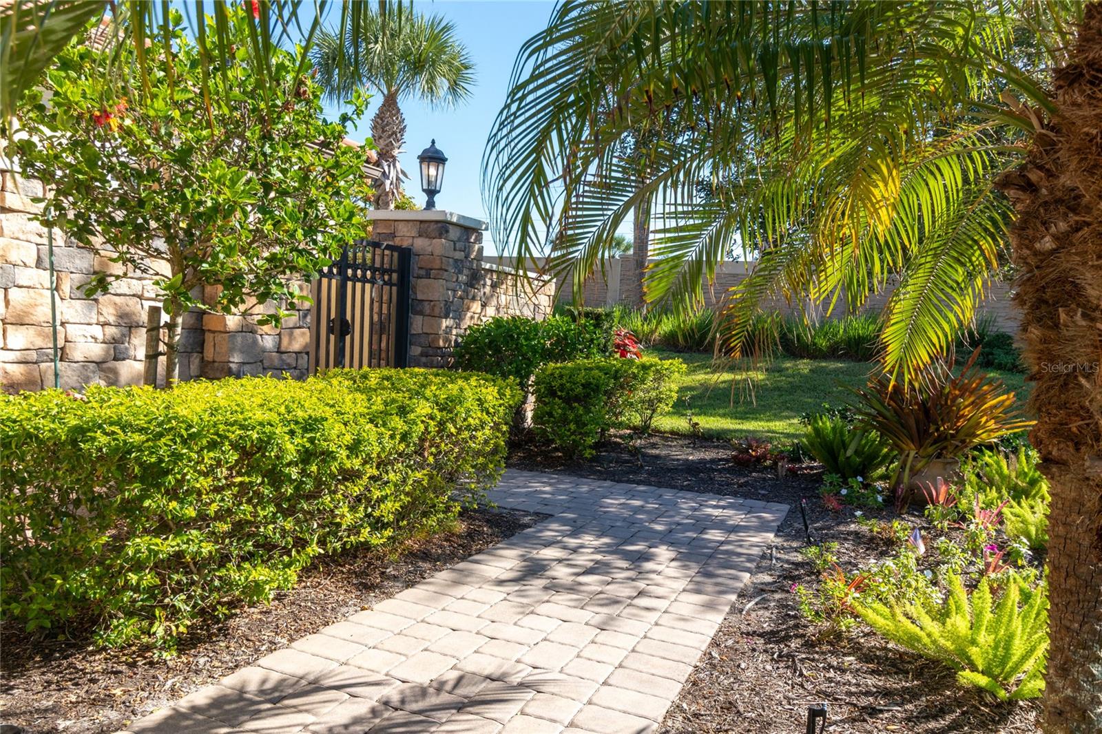 COBBLESTONE/PALMER RANCH PH 1 - Residential