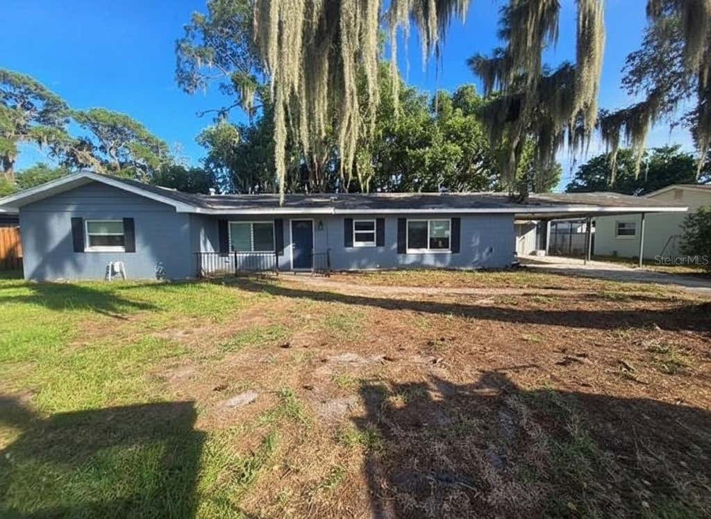 Photo of 14322 Lake Junietta Drive, Tavares, FL 32778 (MLS # O6434462)