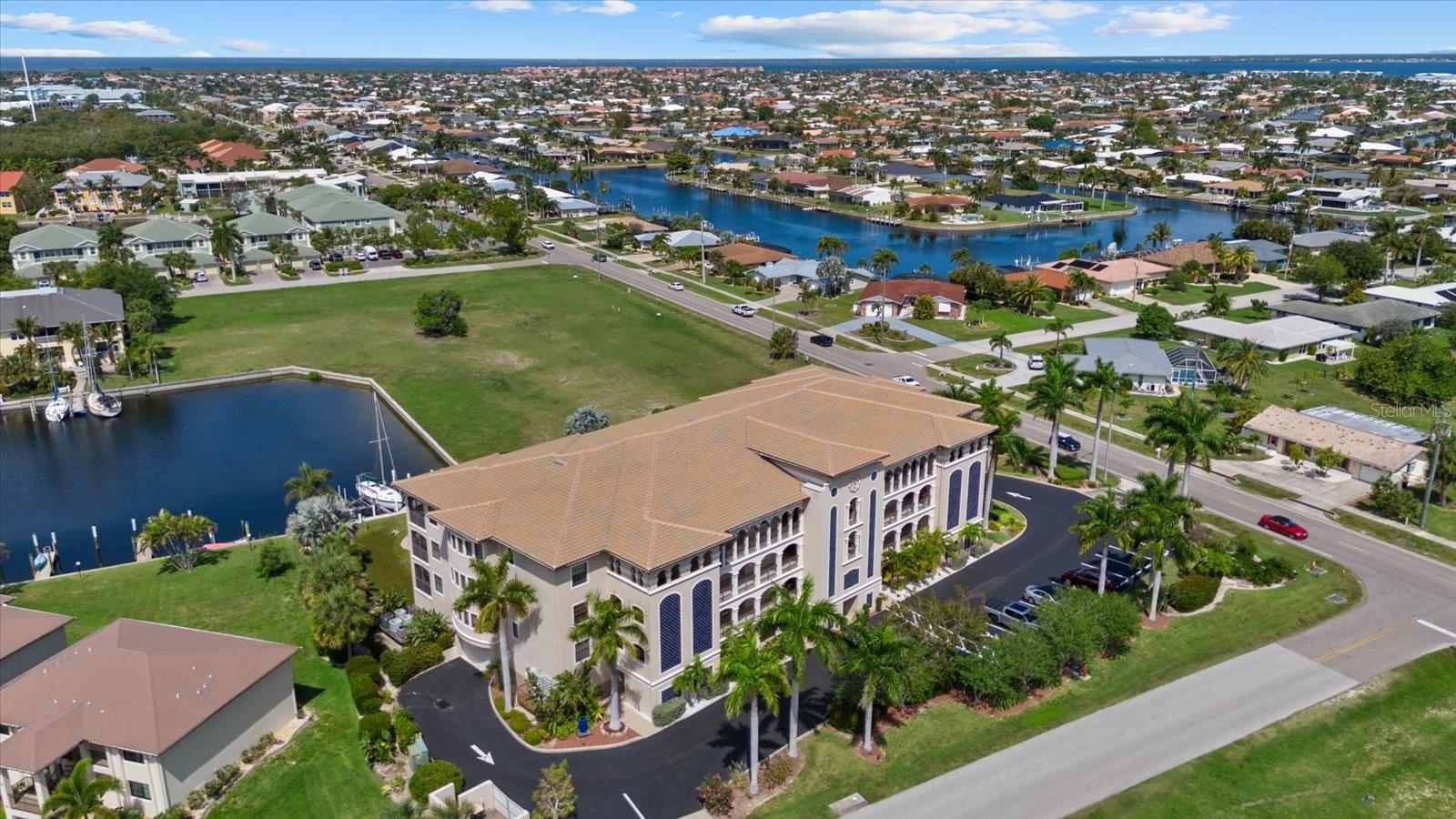 WATER GARDENS - Residential