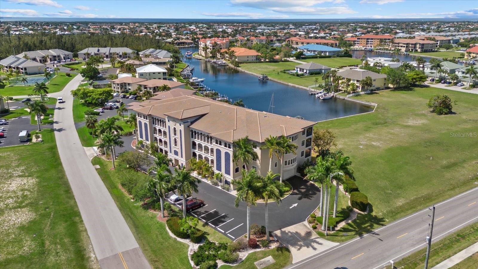 WATER GARDENS - Residential
