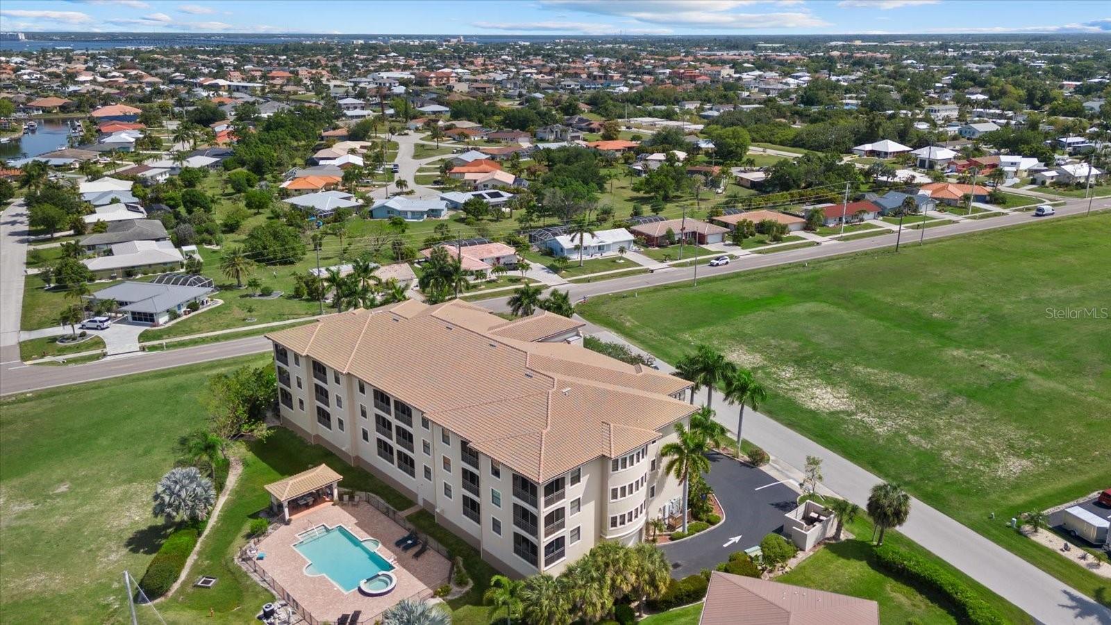 WATER GARDENS - Residential