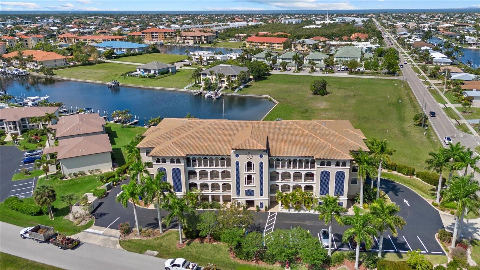 WATER GARDENS - Residential