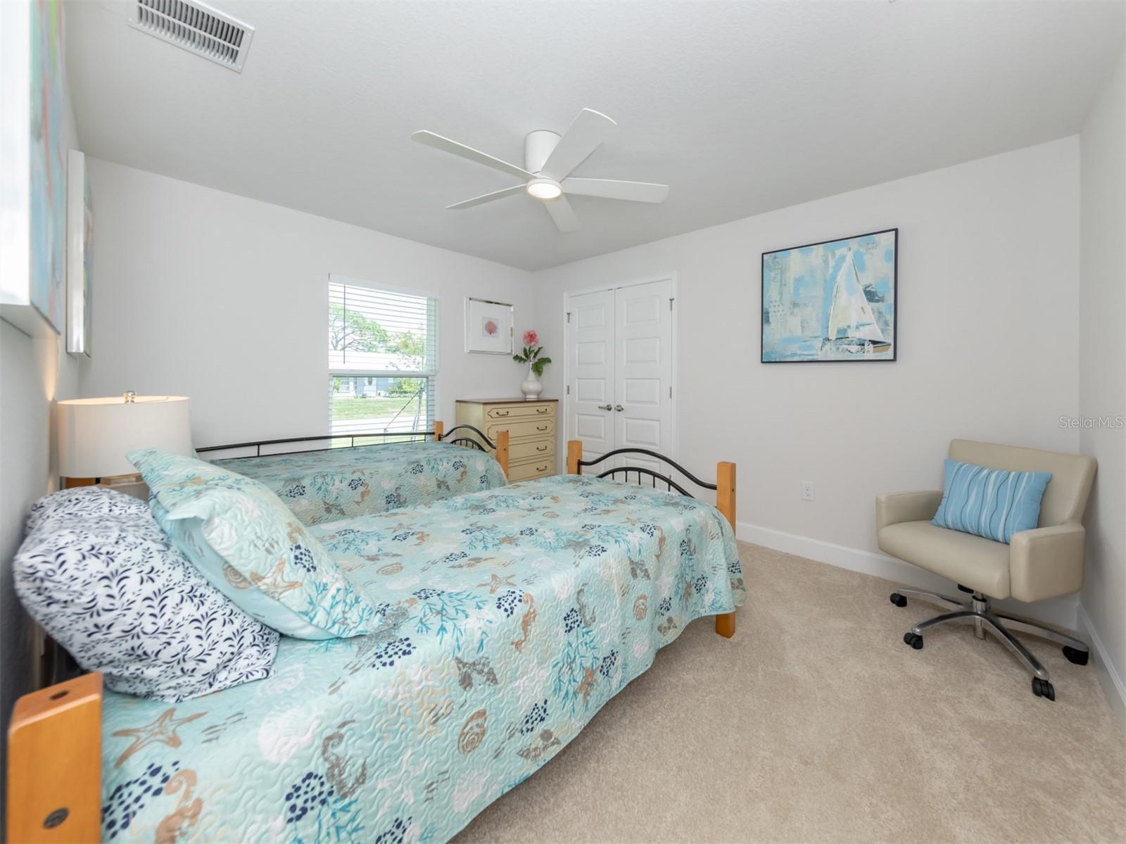 SOUTH VENICE - Residential Lease