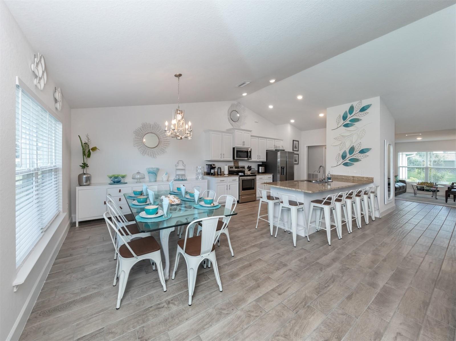 SOUTH VENICE - Residential Lease