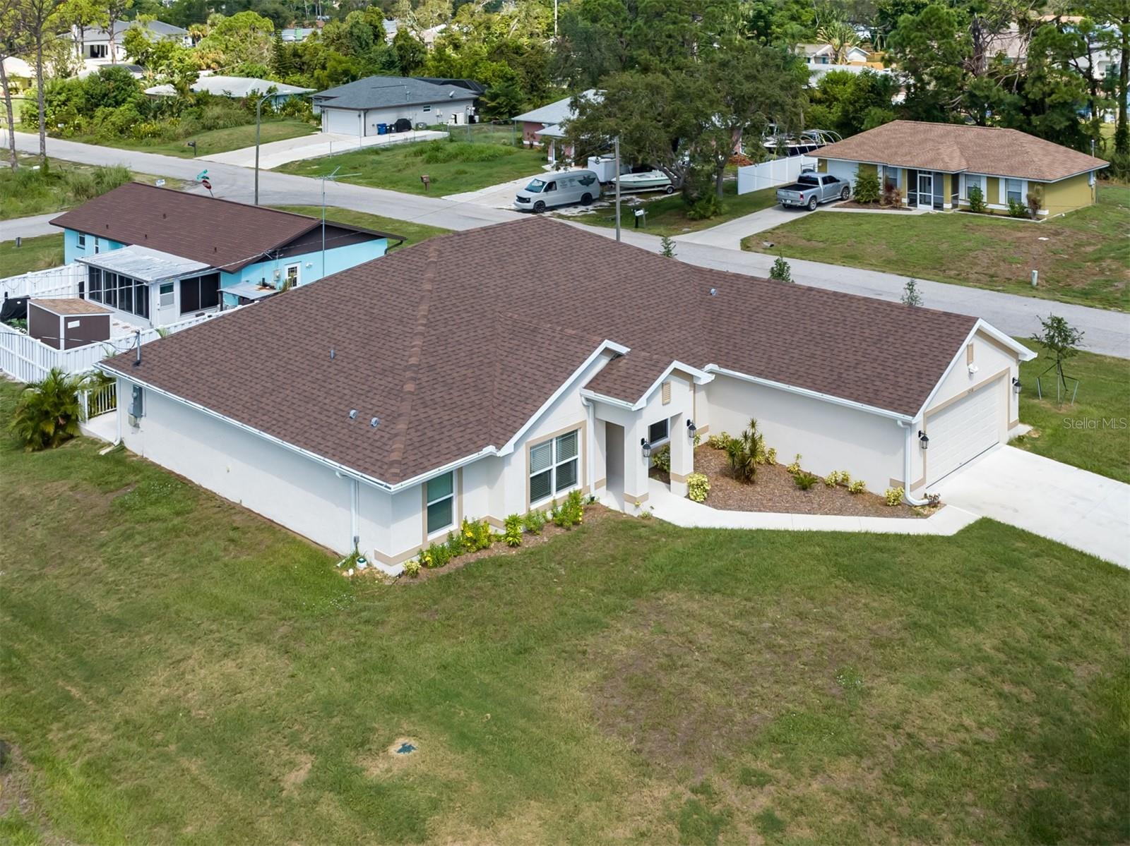 SOUTH VENICE - Residential Lease