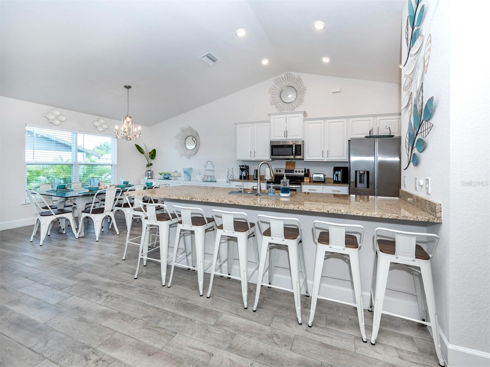 SOUTH VENICE - Residential Lease