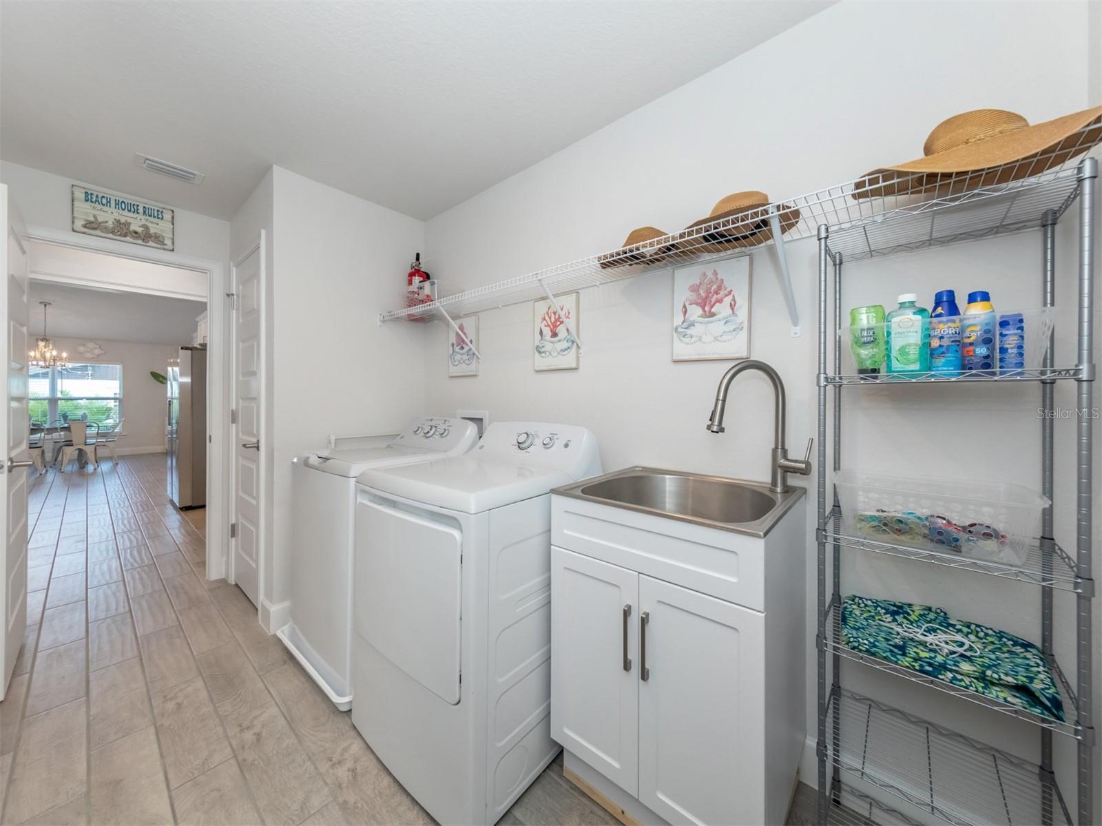 SOUTH VENICE - Residential Lease