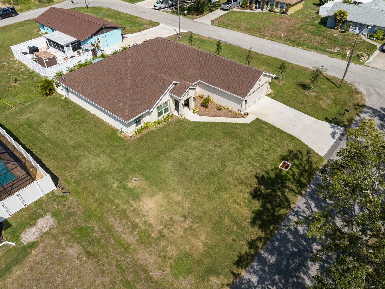 SOUTH VENICE - Residential Lease