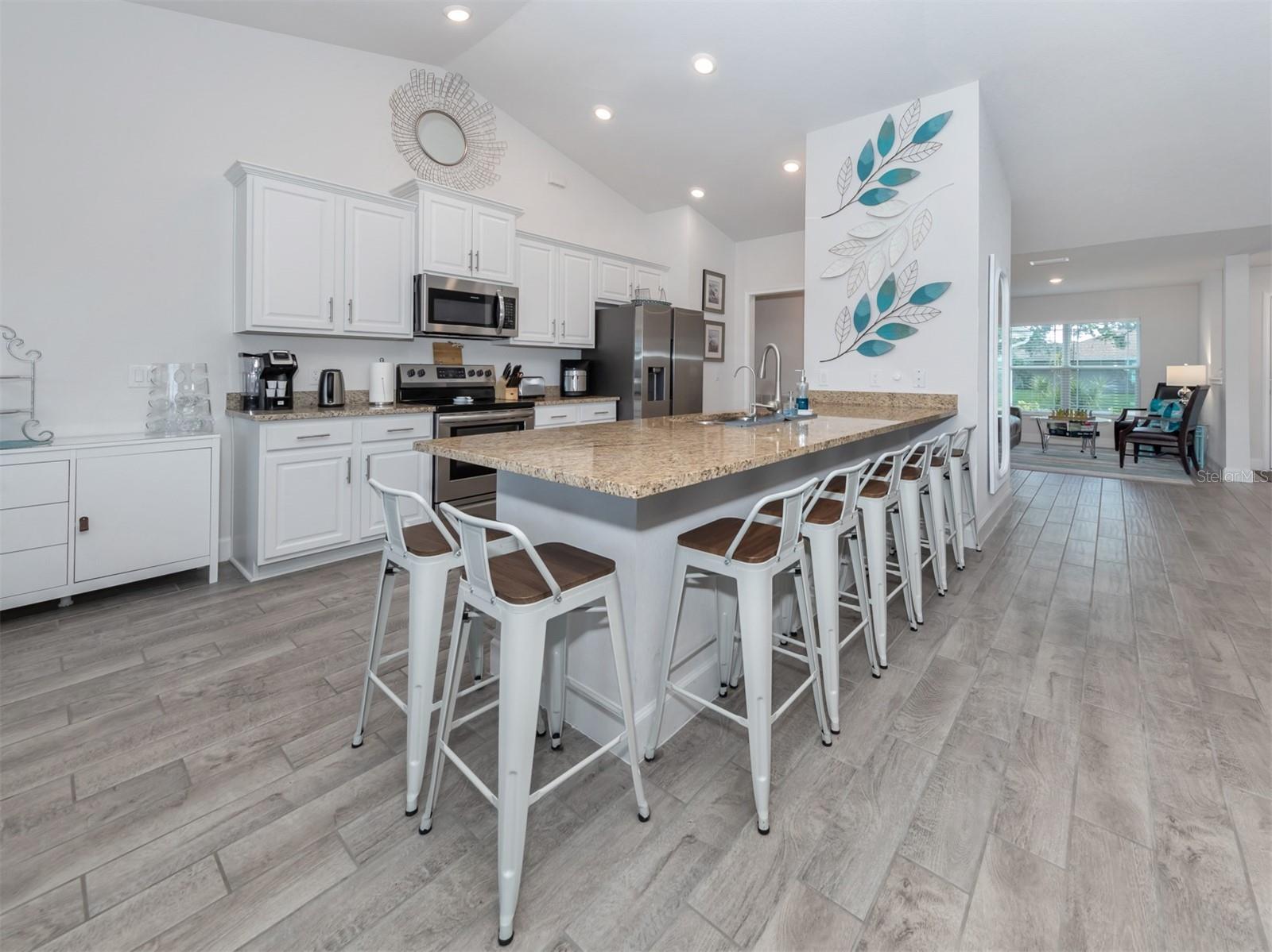 SOUTH VENICE - Residential Lease