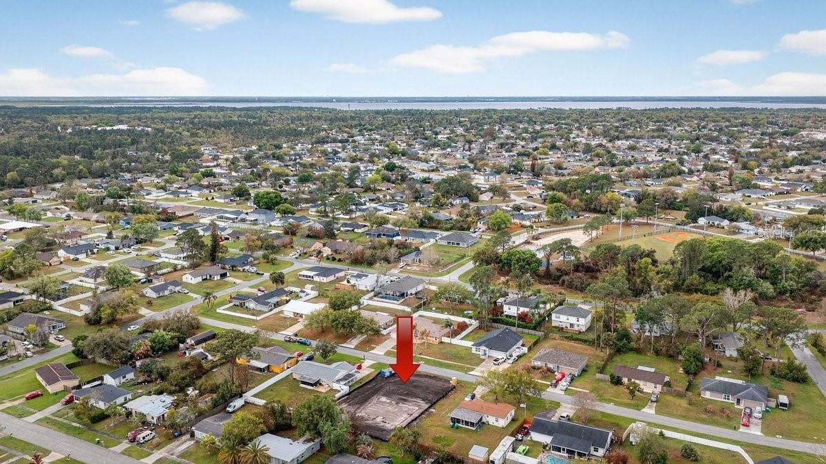 DELTONA LAKES UNIT 11 - Residential