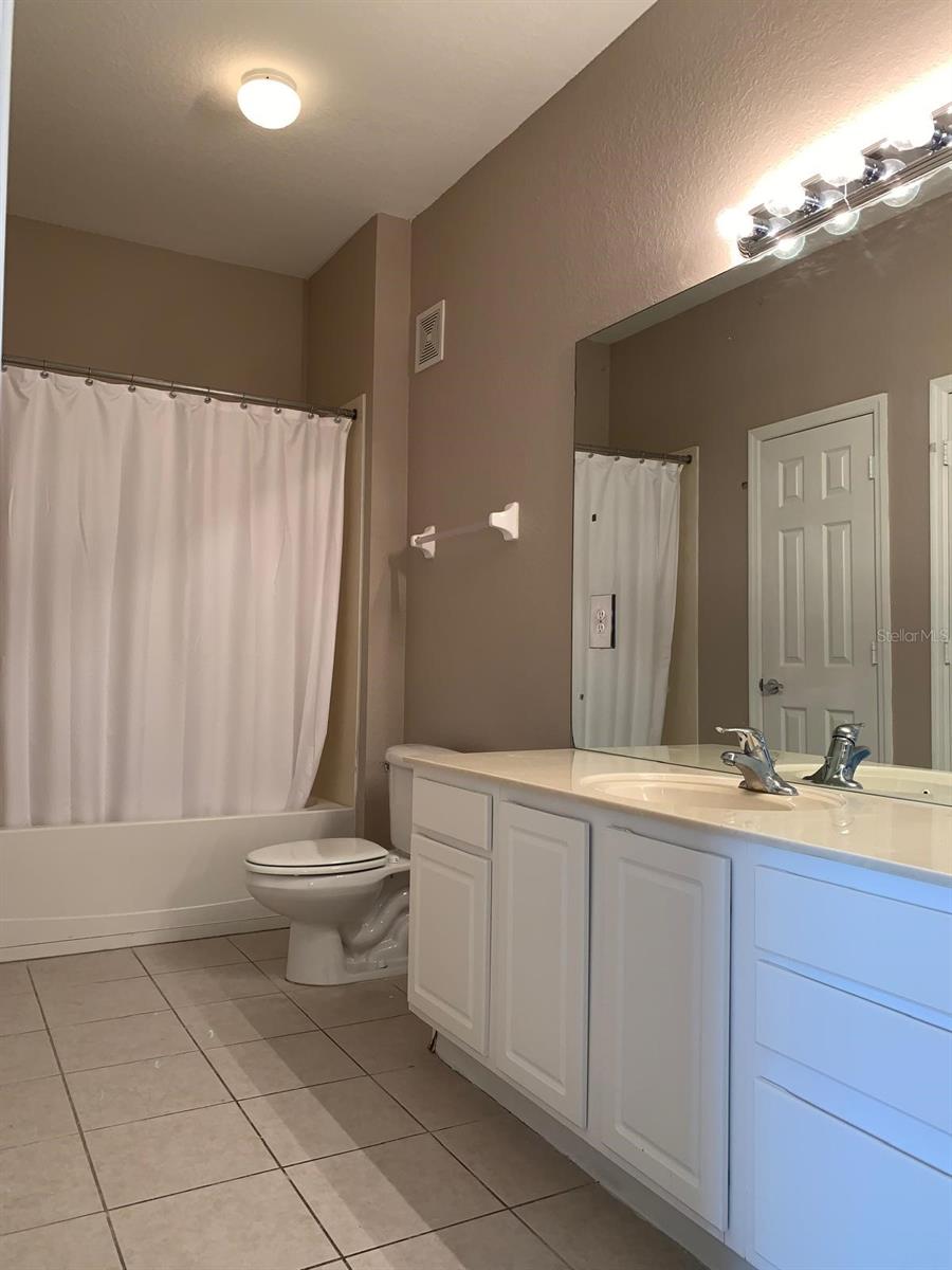 HORIZONS/VISTA LAKES PH 03 - Residential