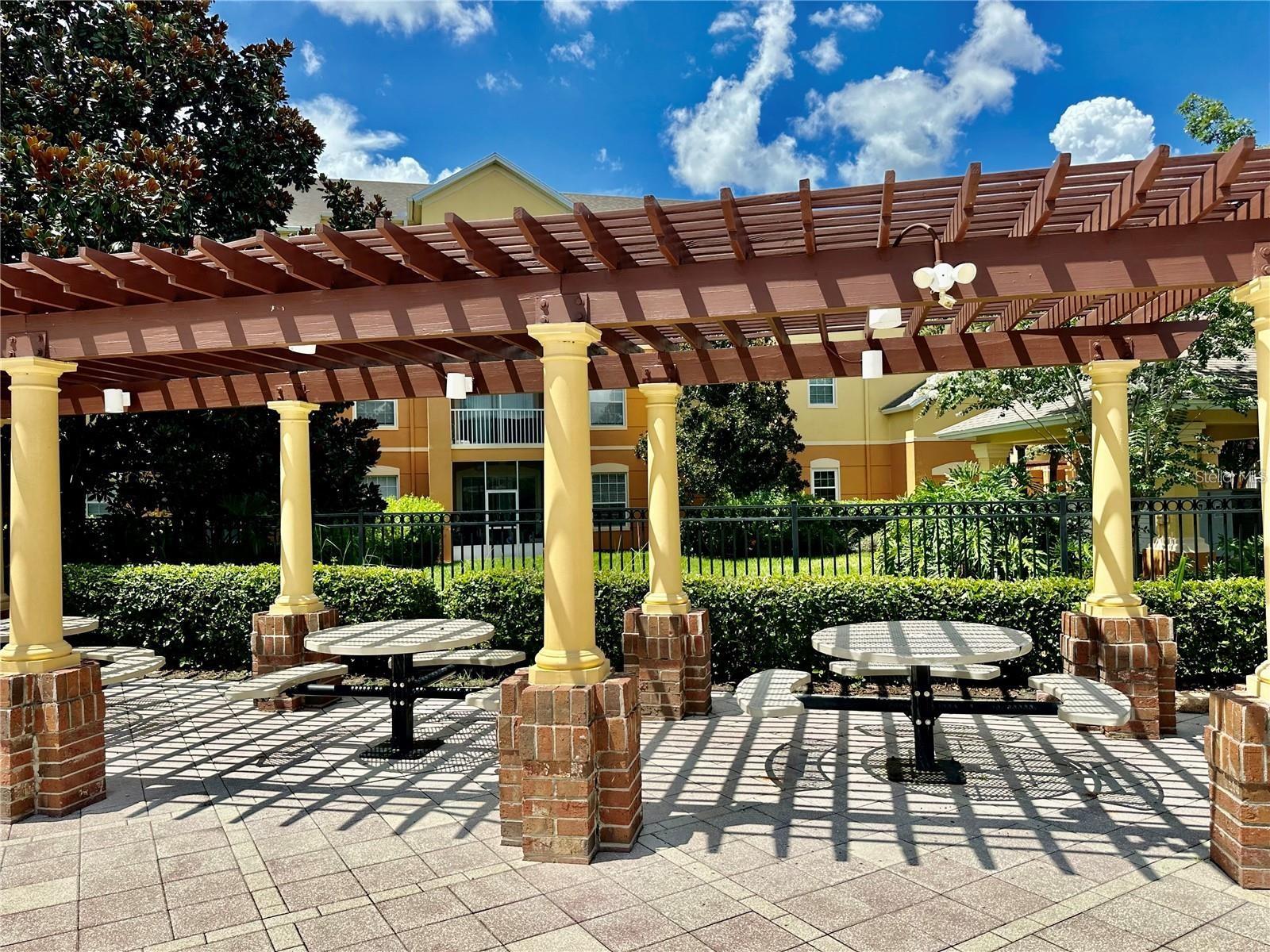 HORIZONS/VISTA LAKES PH 03 - Residential