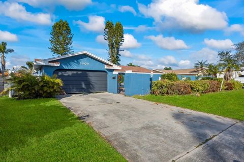 1409 NE 49TH AVENUE NE ST PETERSBURG FL 33703