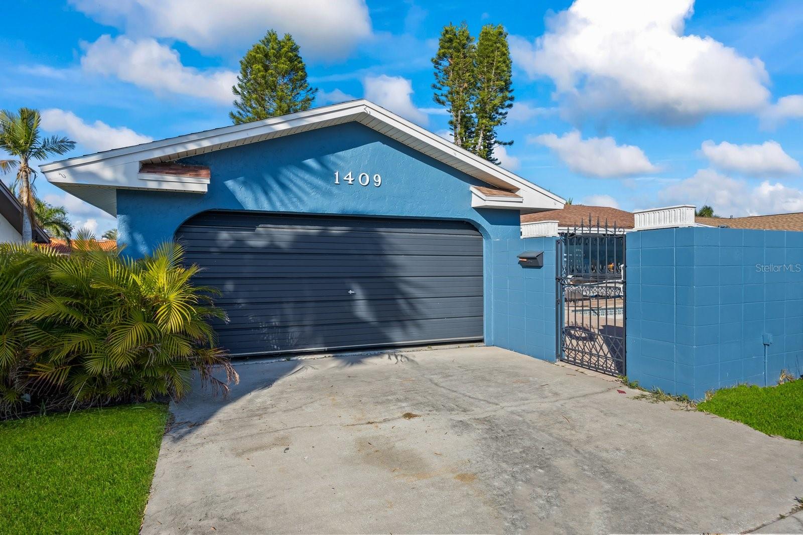 1409 NE 49TH AVENUE NE