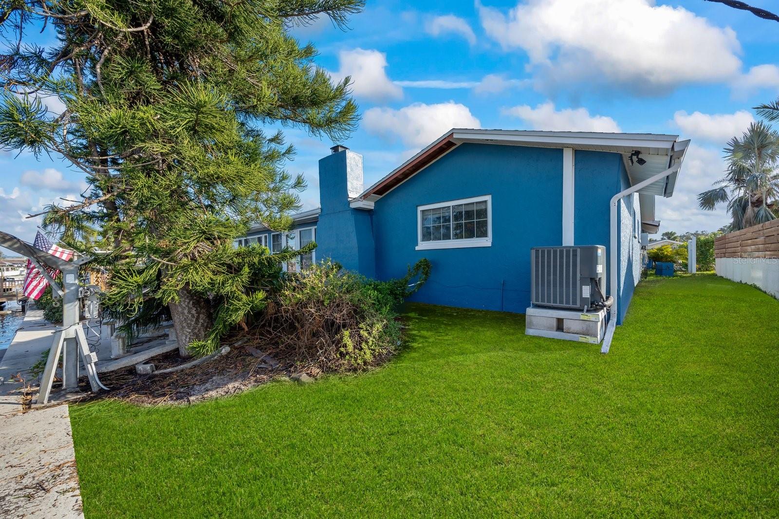 1409 NE 49TH AVENUE NE