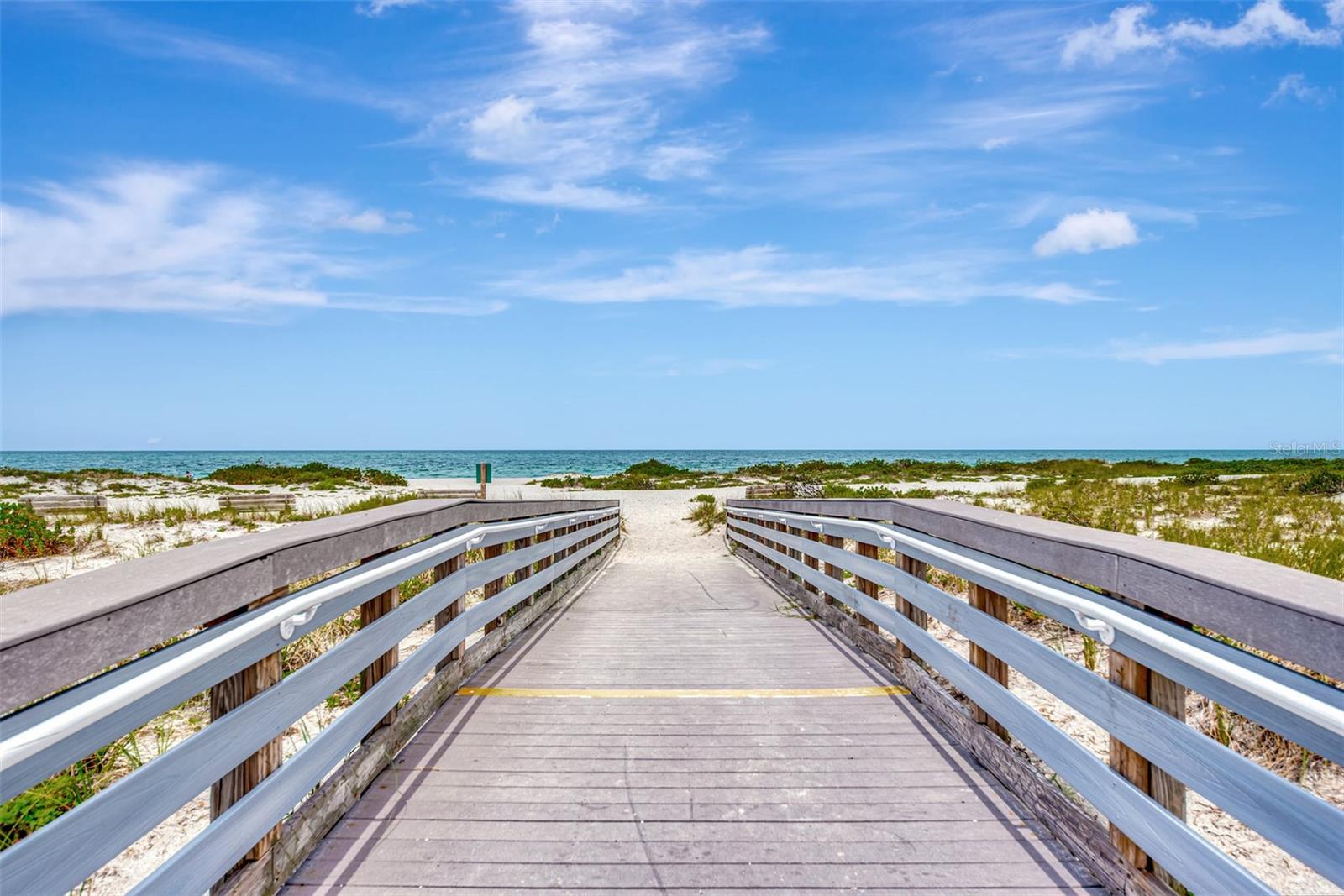 CHE VISTA CONDO - Residential Lease