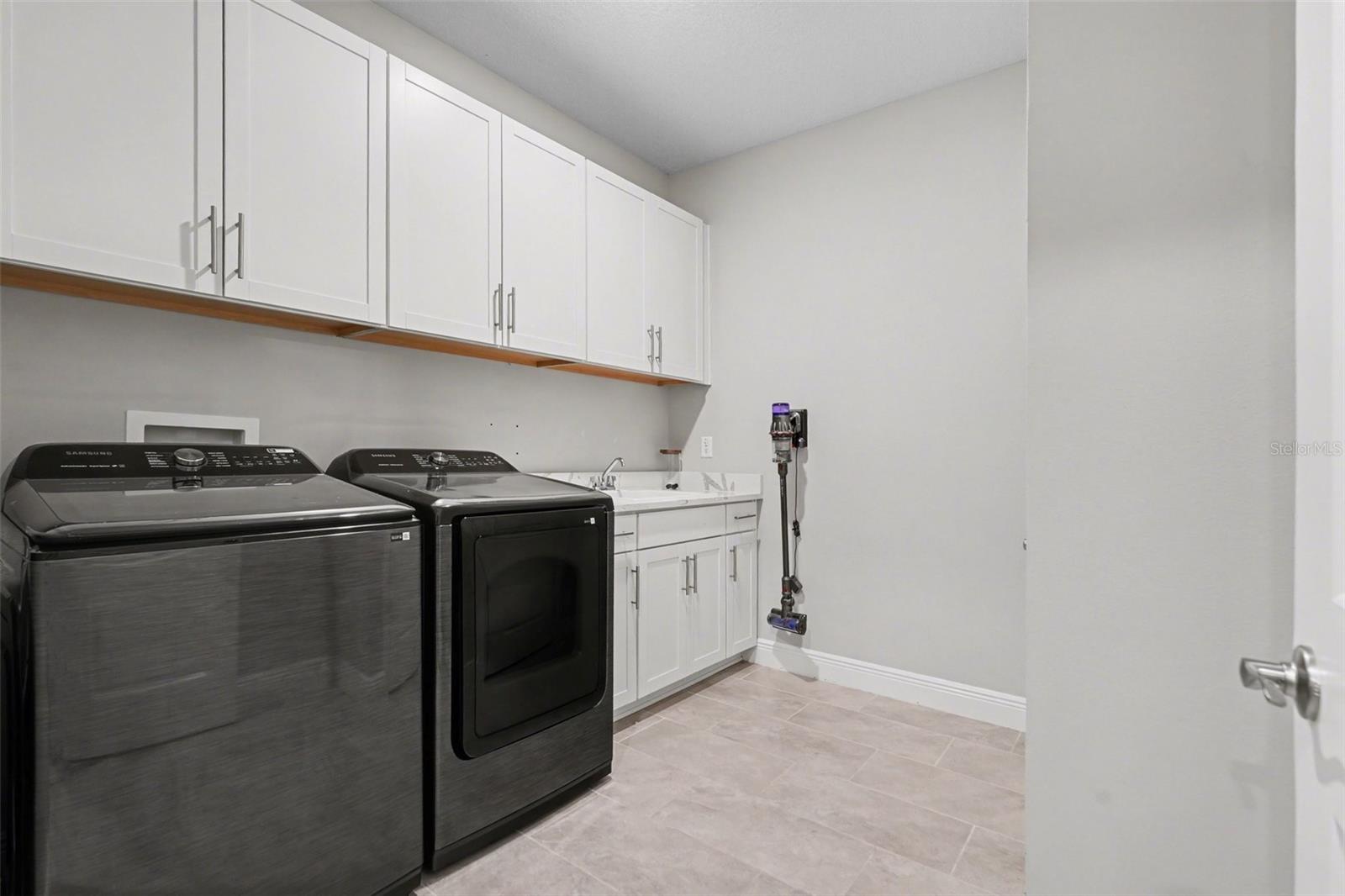 WILLOW RESERVE - Residential