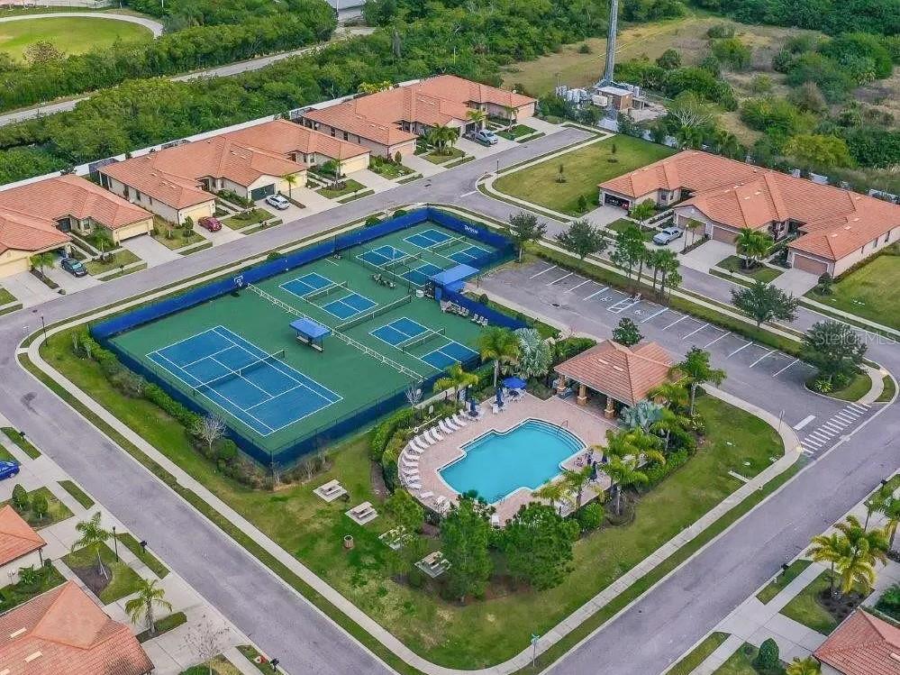 SOUTHSHORE FALLS PH 02 - Residential