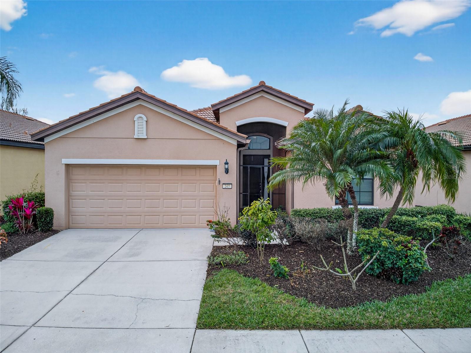 SOUTHSHORE FALLS PH 02 - Residential