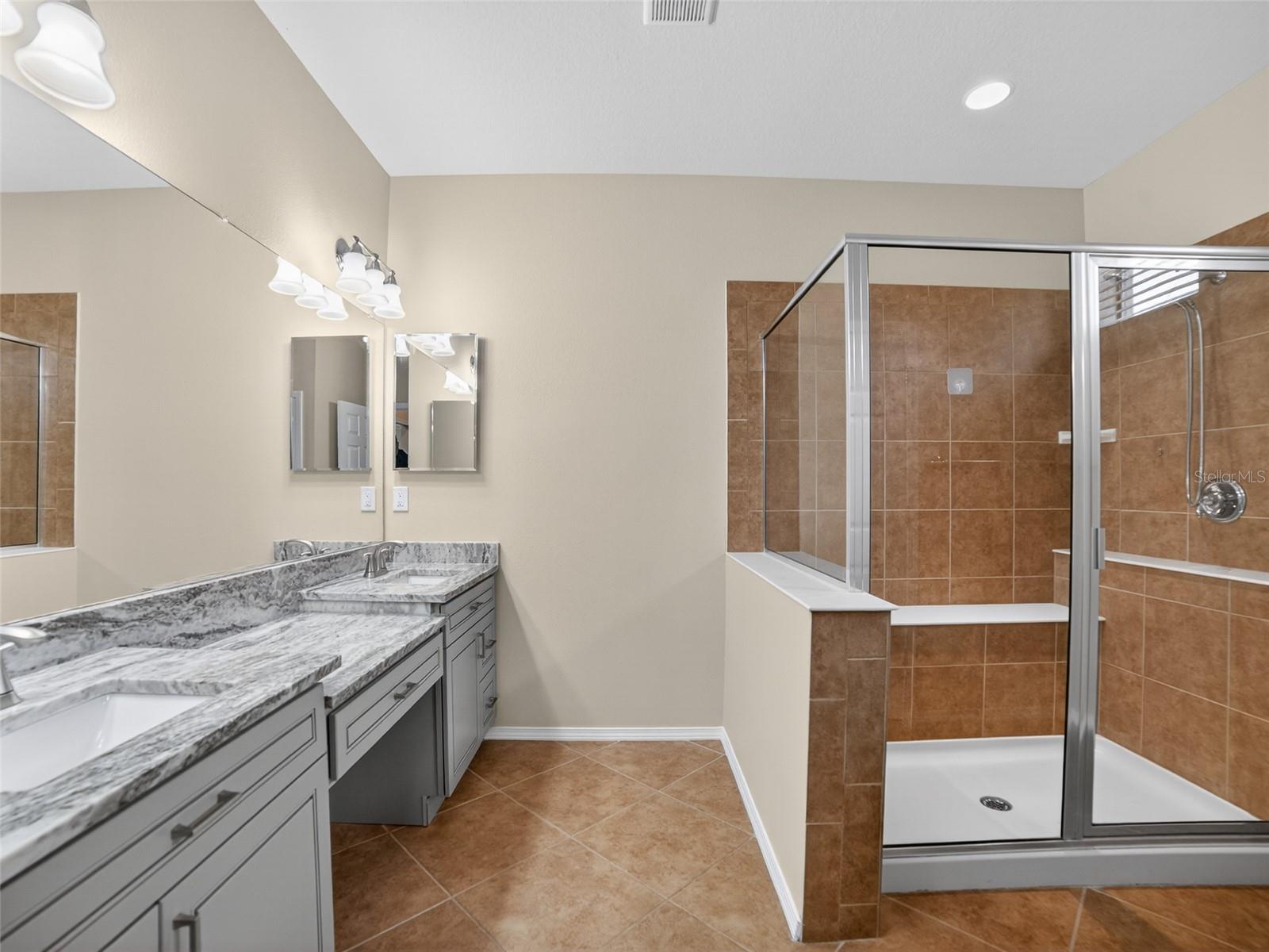 SOUTHSHORE FALLS PH 02 - Residential