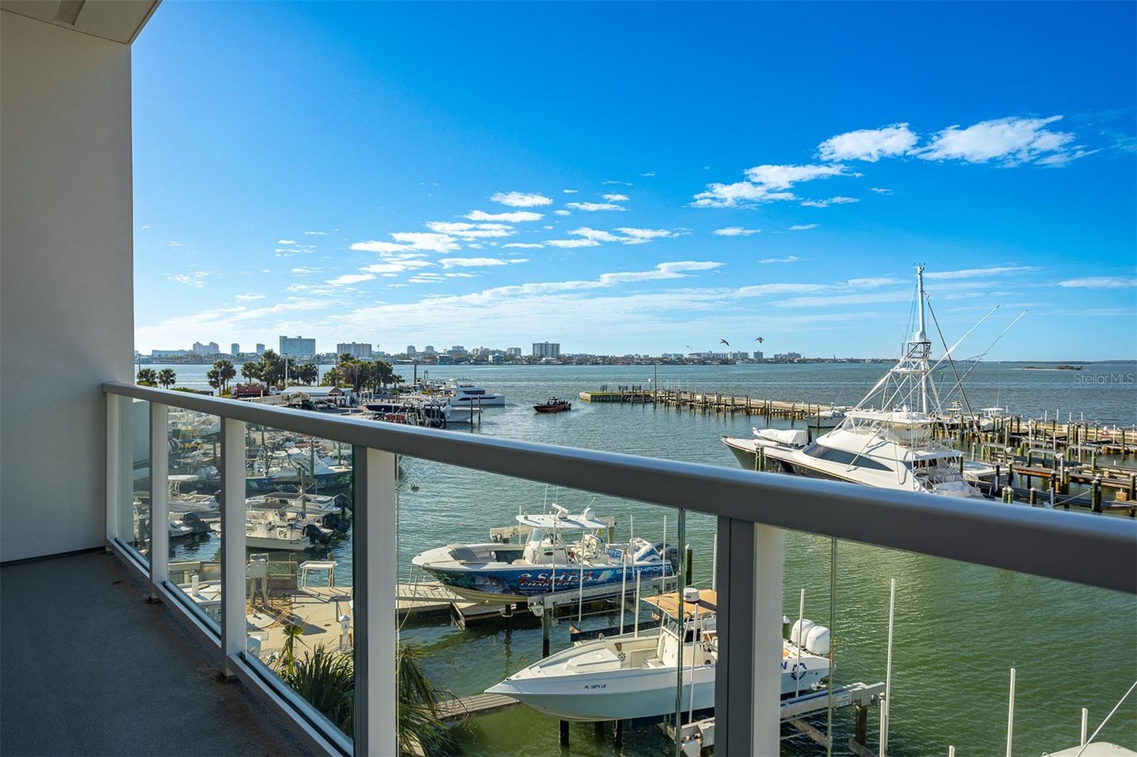 MARINA BAY MASTER CONDO - Residential