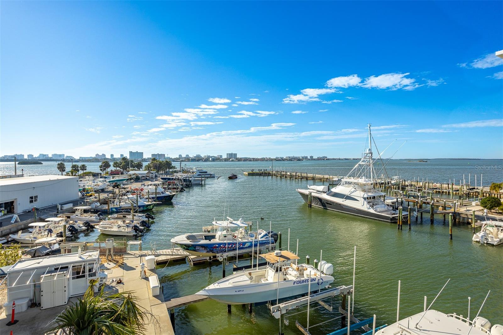 MARINA BAY MASTER CONDO - Residential