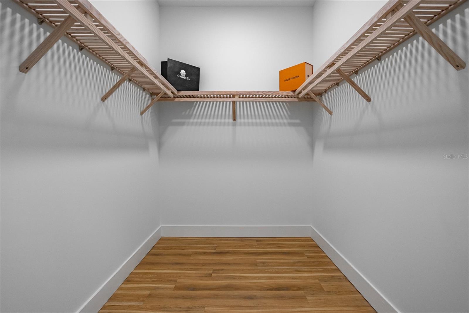 MARINA BAY MASTER CONDO - Residential