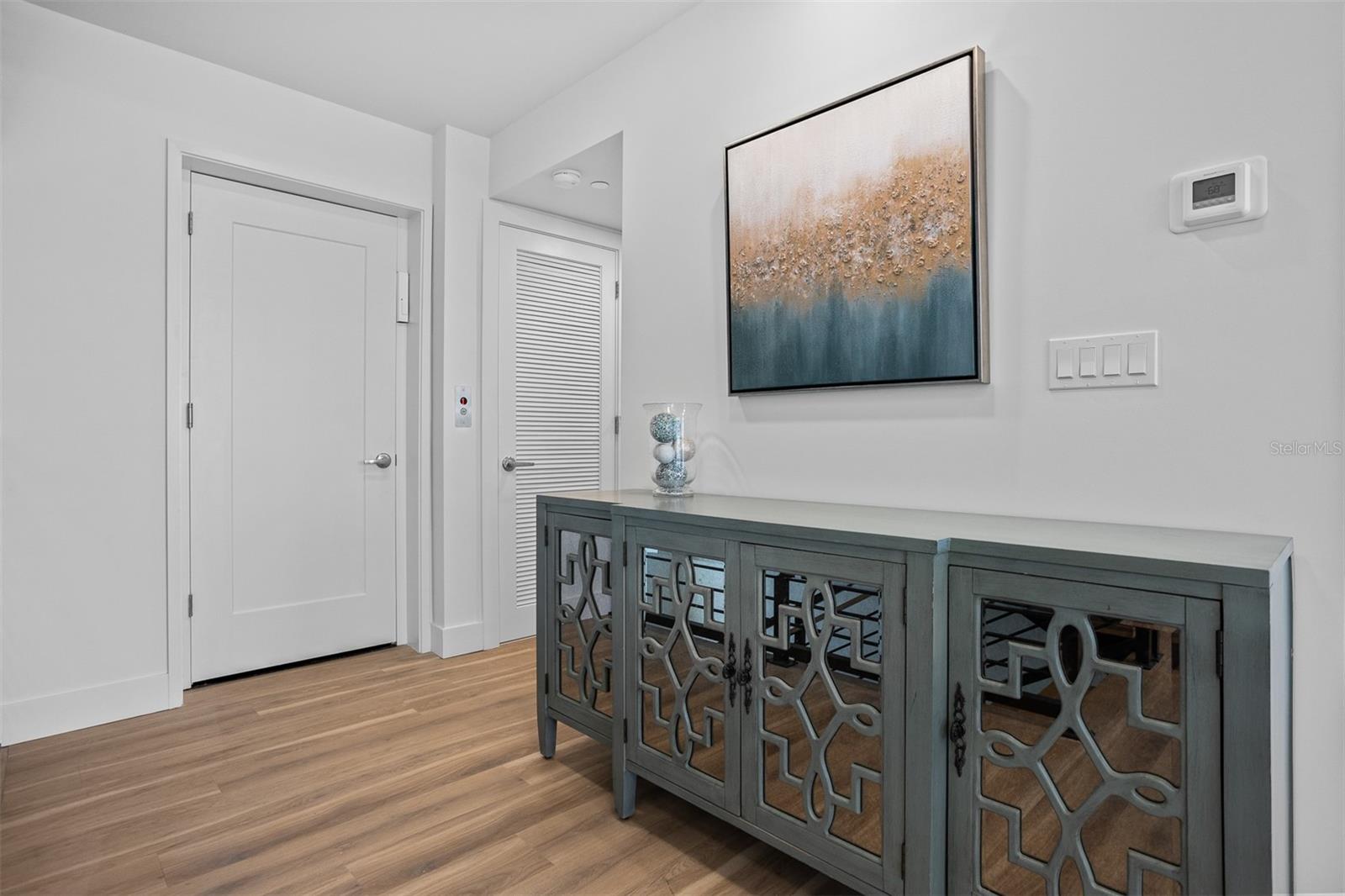 MARINA BAY MASTER CONDO - Residential