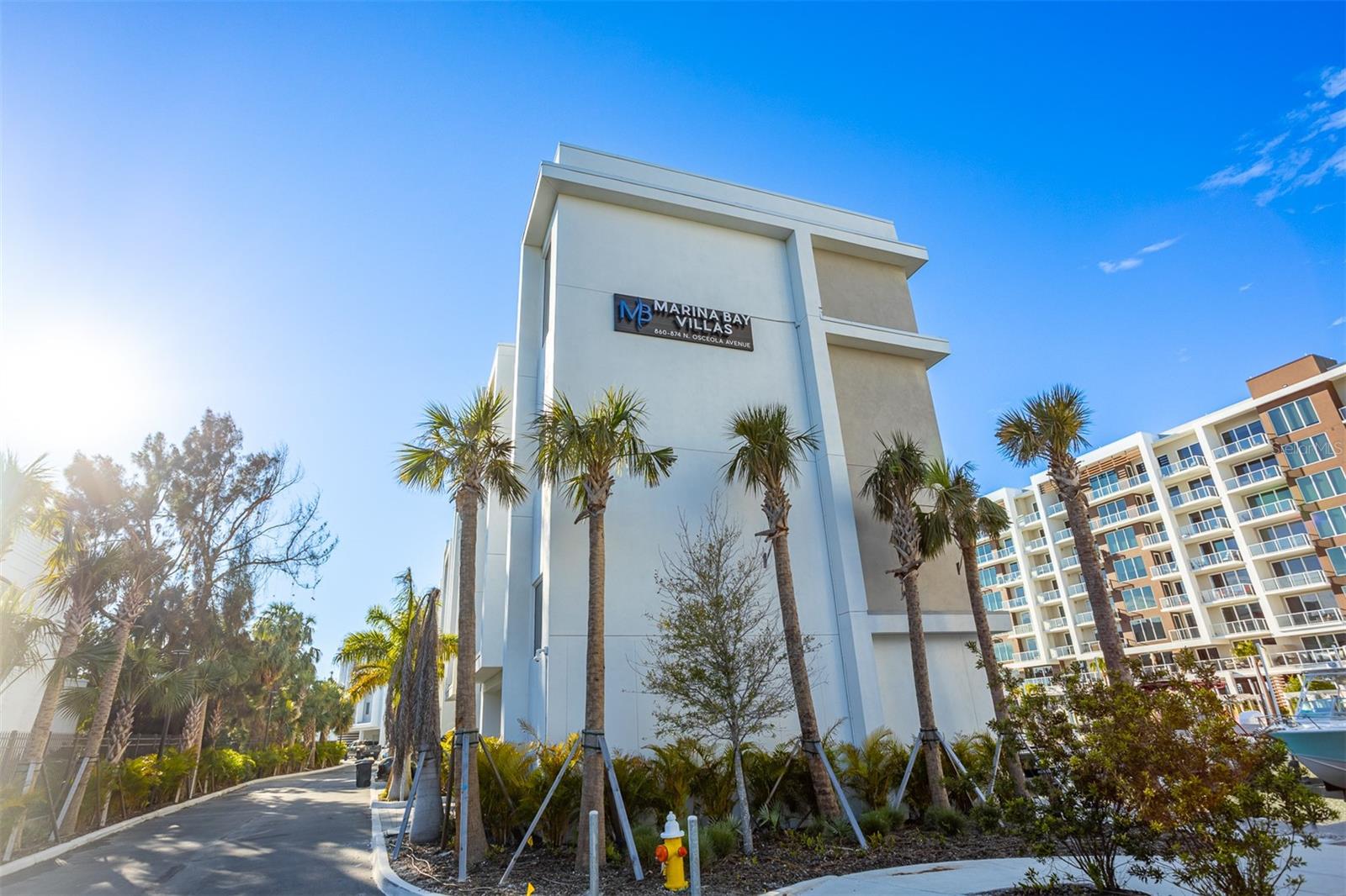 MARINA BAY MASTER CONDO - Residential