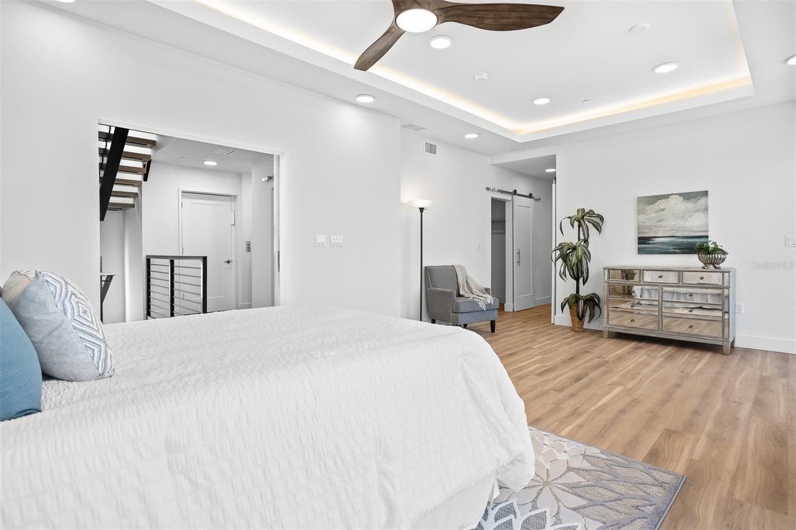 MARINA BAY MASTER CONDO - Residential