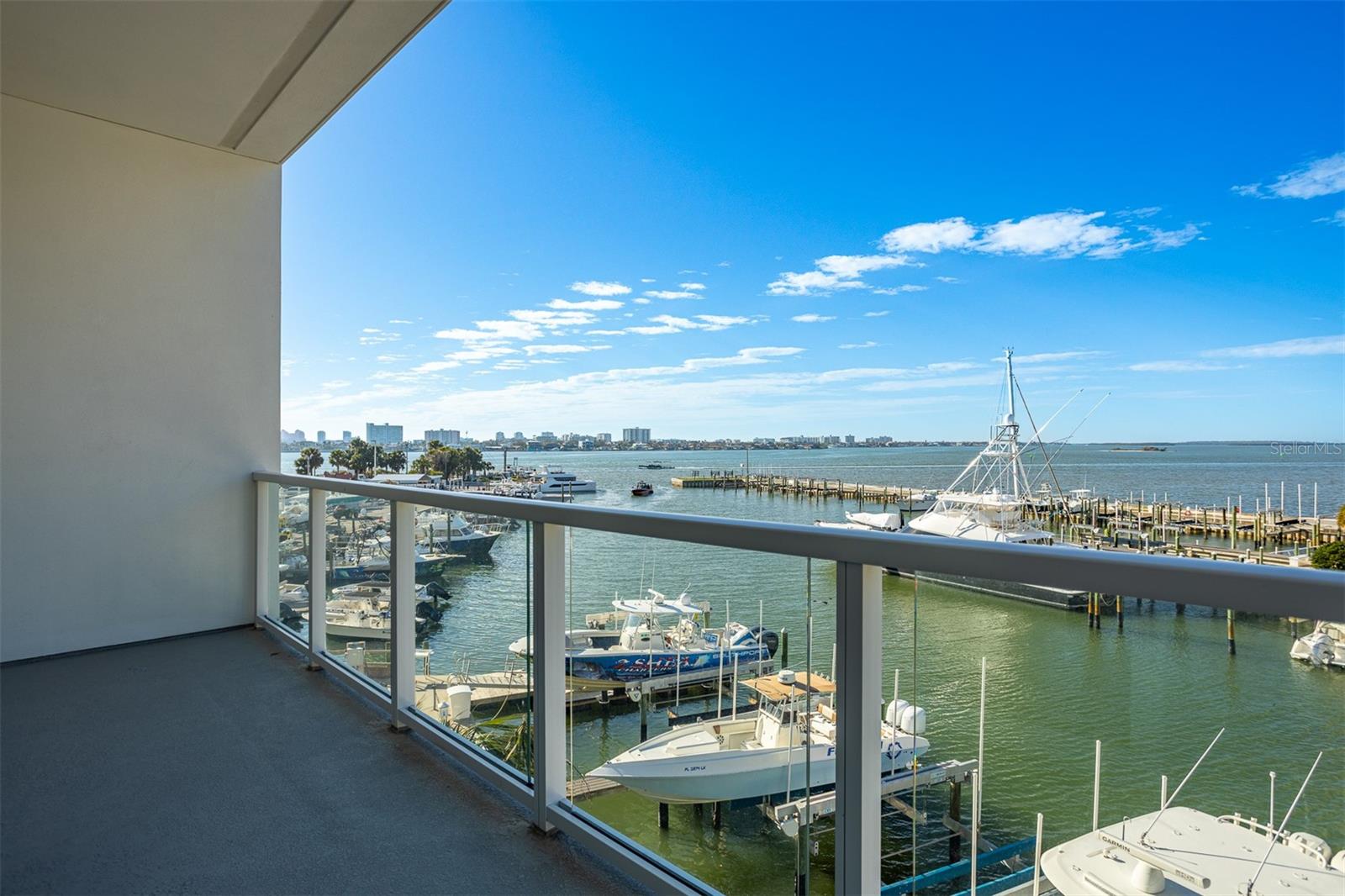 MARINA BAY MASTER CONDO - Residential