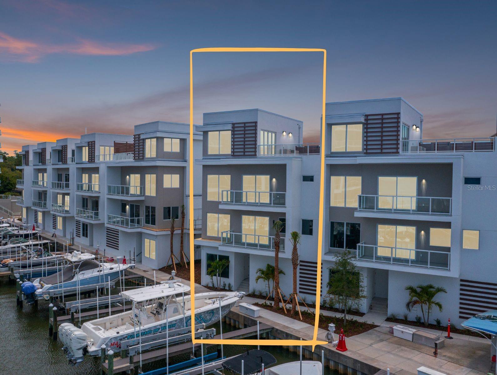 870 N OSCEOLA AVENUE