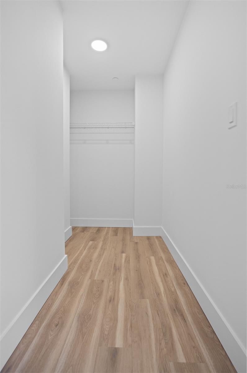 MARINA BAY MASTER CONDO - Residential