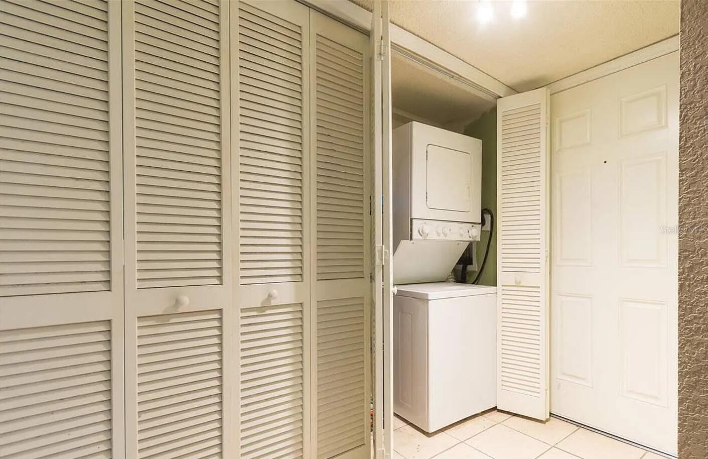 CREEKS EDGE CONDO - Residential