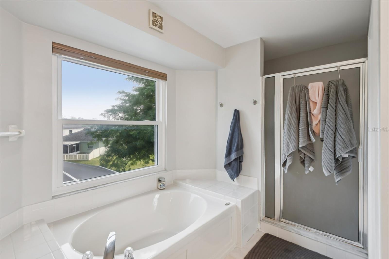 LAKEVIEW VILLAGE SEC I - Residential