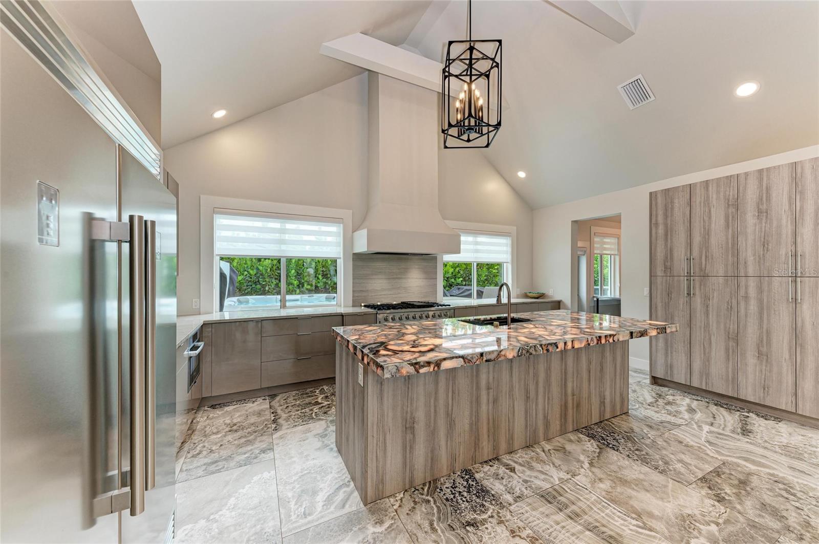 SOUTH GATE - Residential