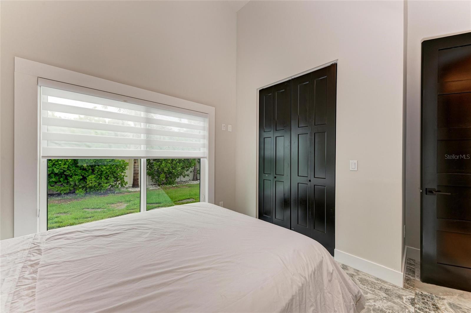 SOUTH GATE - Residential