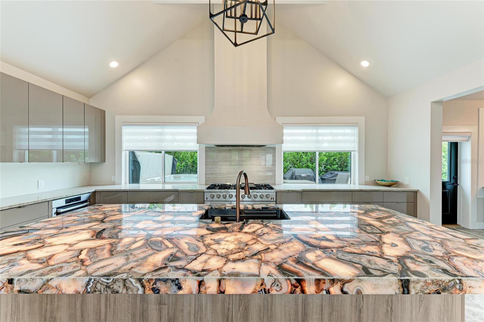 SOUTH GATE - Residential