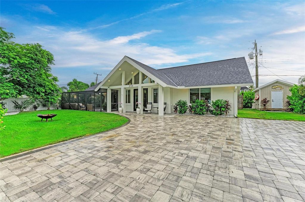 Photo of 2156 Orchid Street, Sarasota, FL 34239 (MLS # A4663262)
