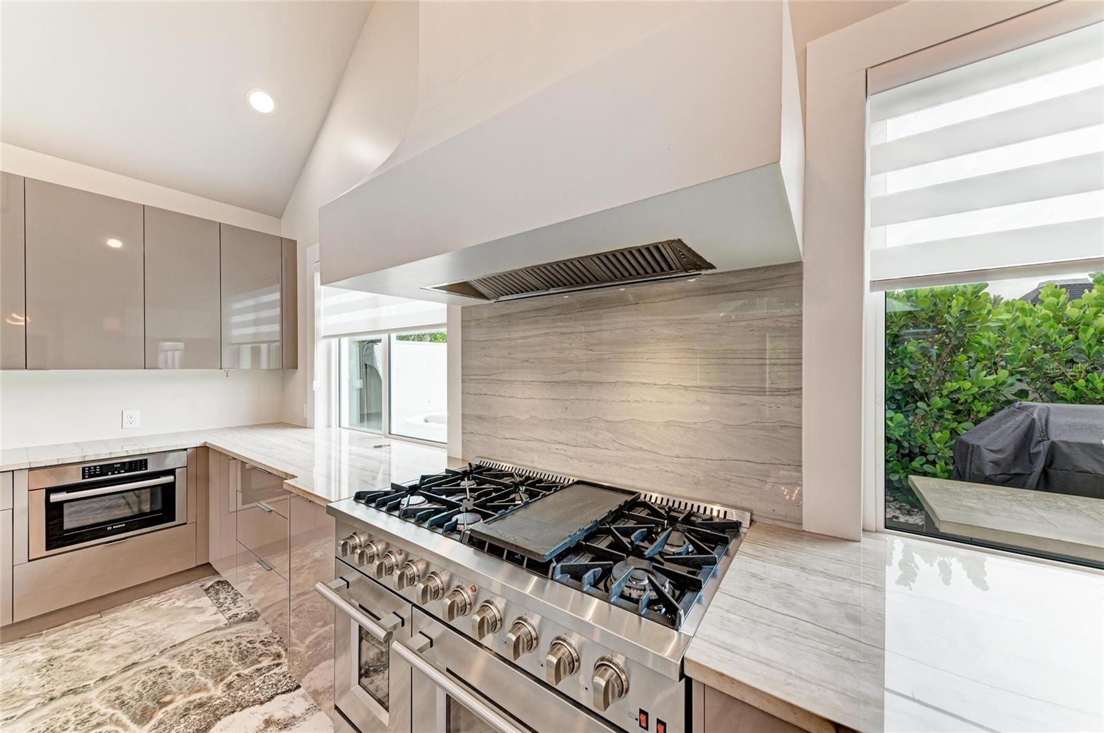 SOUTH GATE - Residential