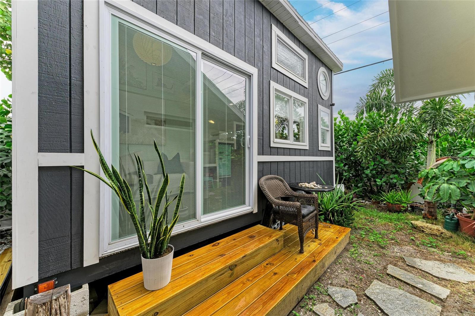 SOUTH GATE - Residential