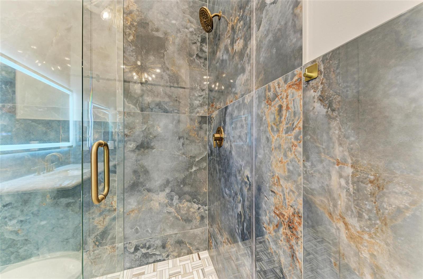 SOUTH GATE - Residential