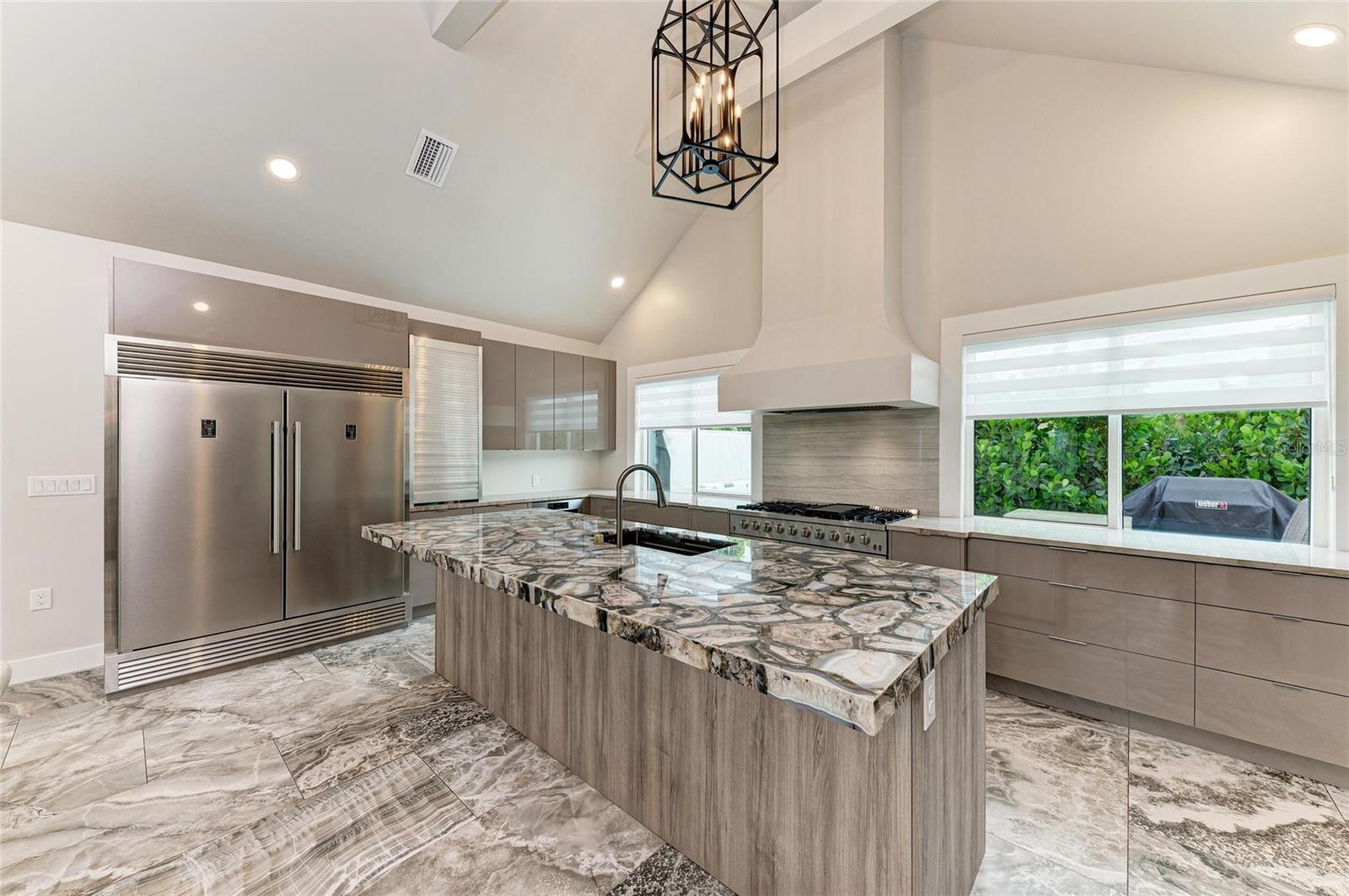 SOUTH GATE - Residential