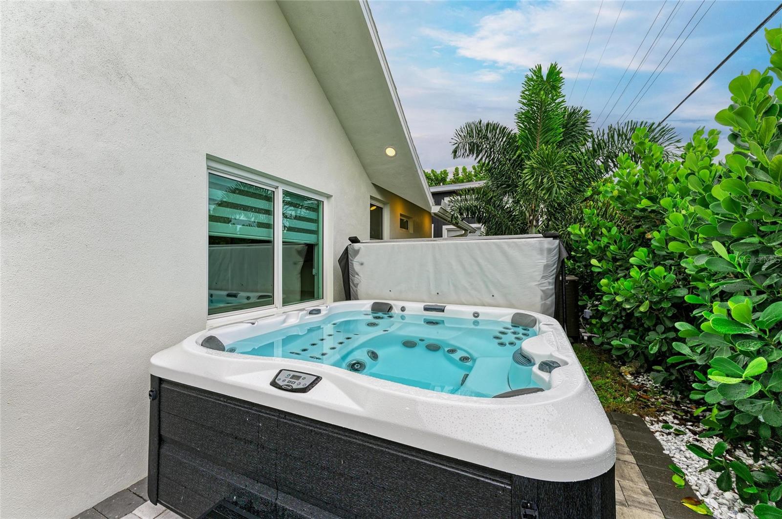 SOUTH GATE - Residential