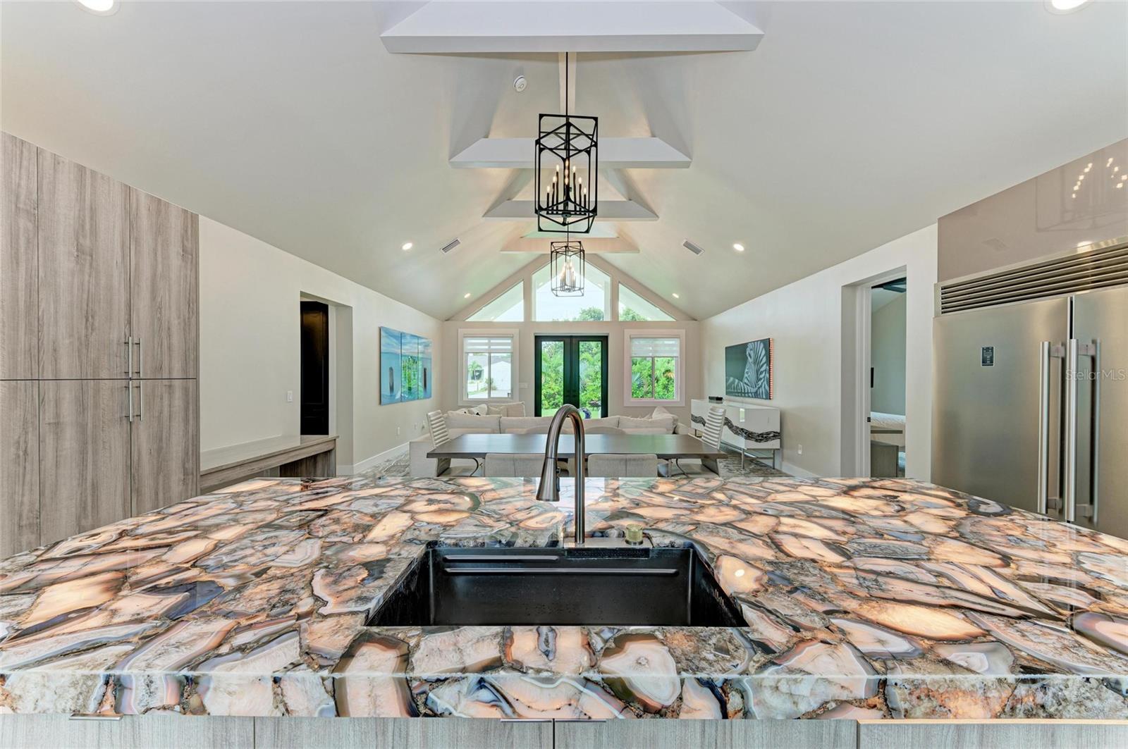 SOUTH GATE - Residential