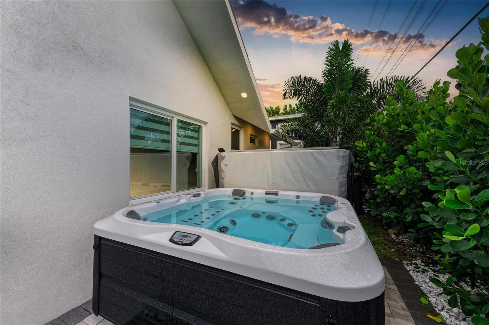 SOUTH GATE - Residential