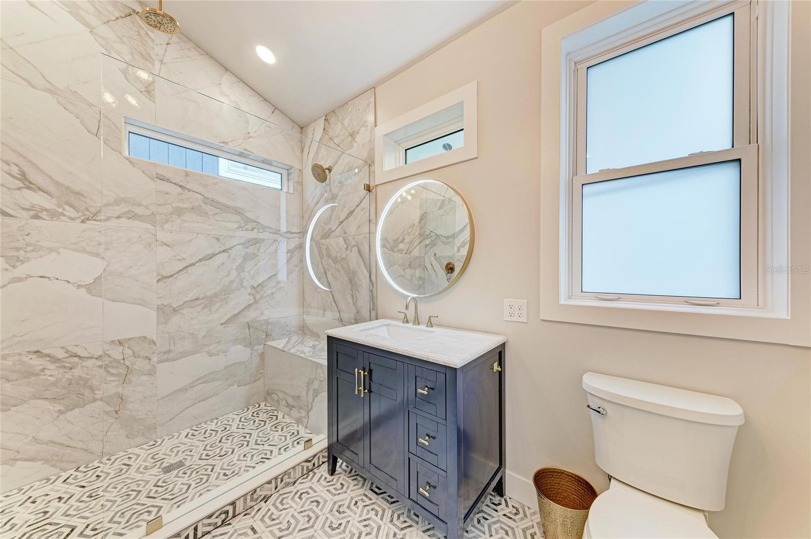 SOUTH GATE - Residential