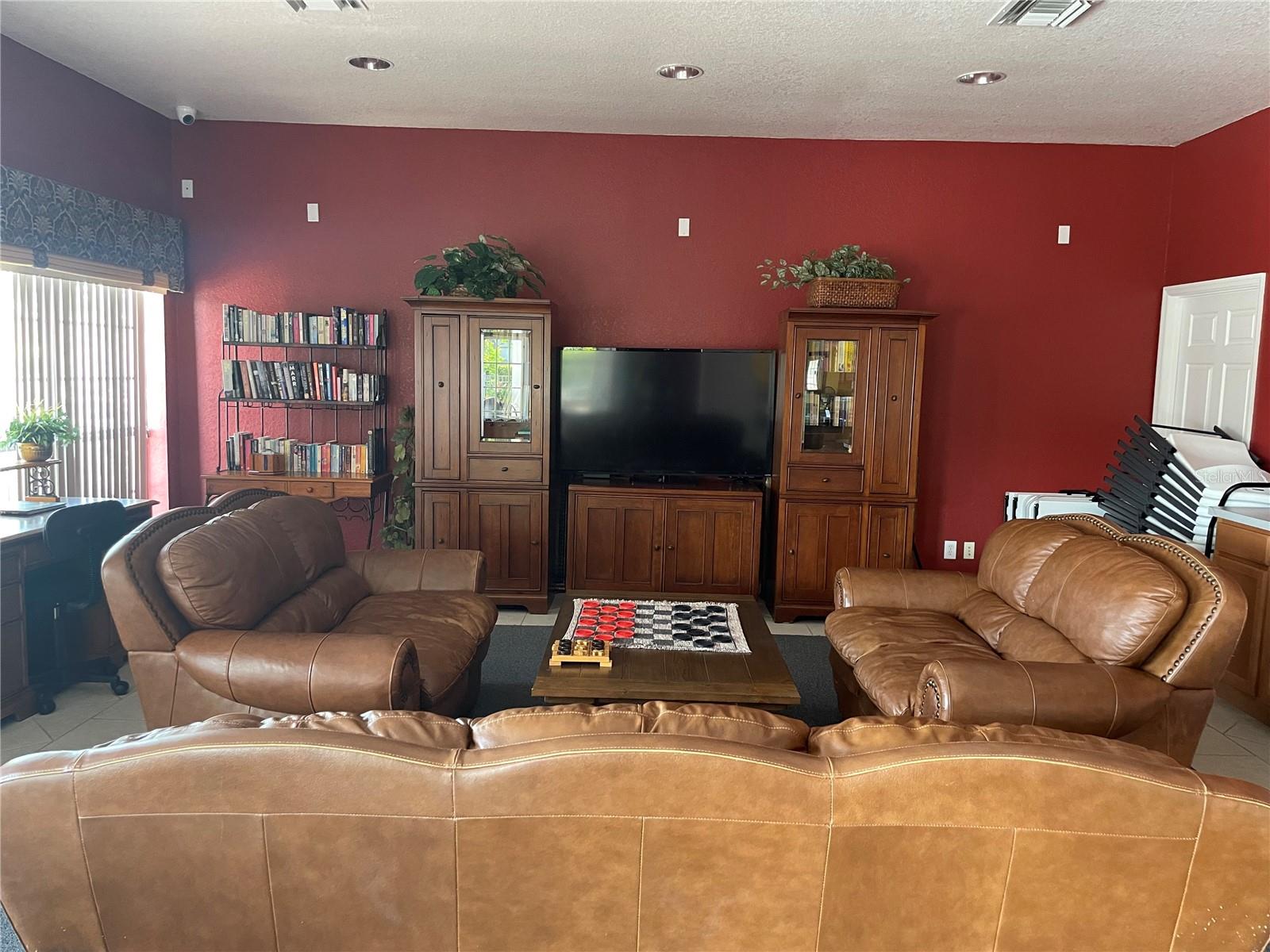 HIGH GROVE UNIT 01 LT 01 PB 50 PG 19-20 - Residential