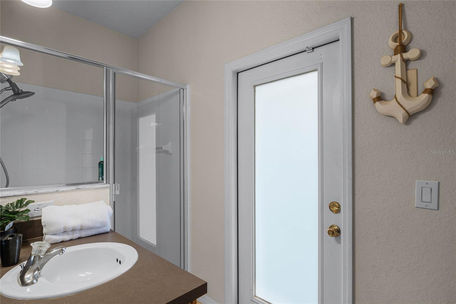 HIGH GROVE UNIT 01 LT 01 PB 50 PG 19-20 - Residential