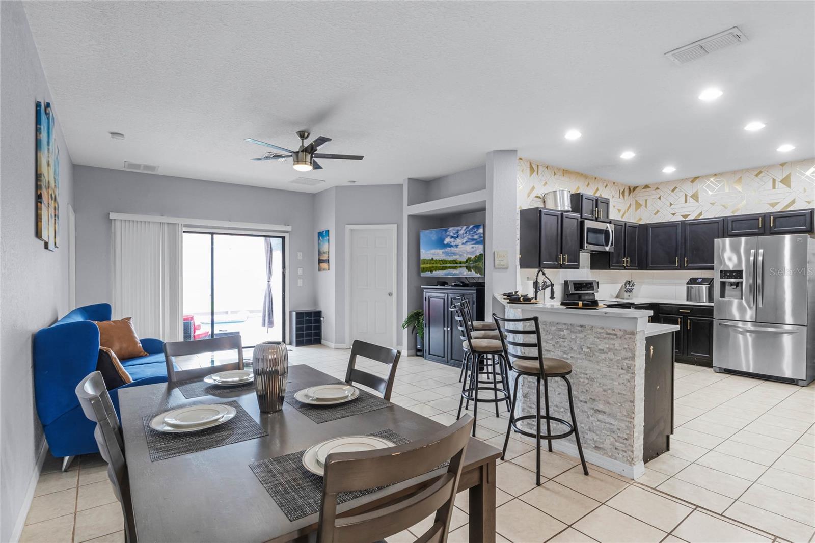 HIGH GROVE UNIT 01 LT 01 PB 50 PG 19-20 - Residential